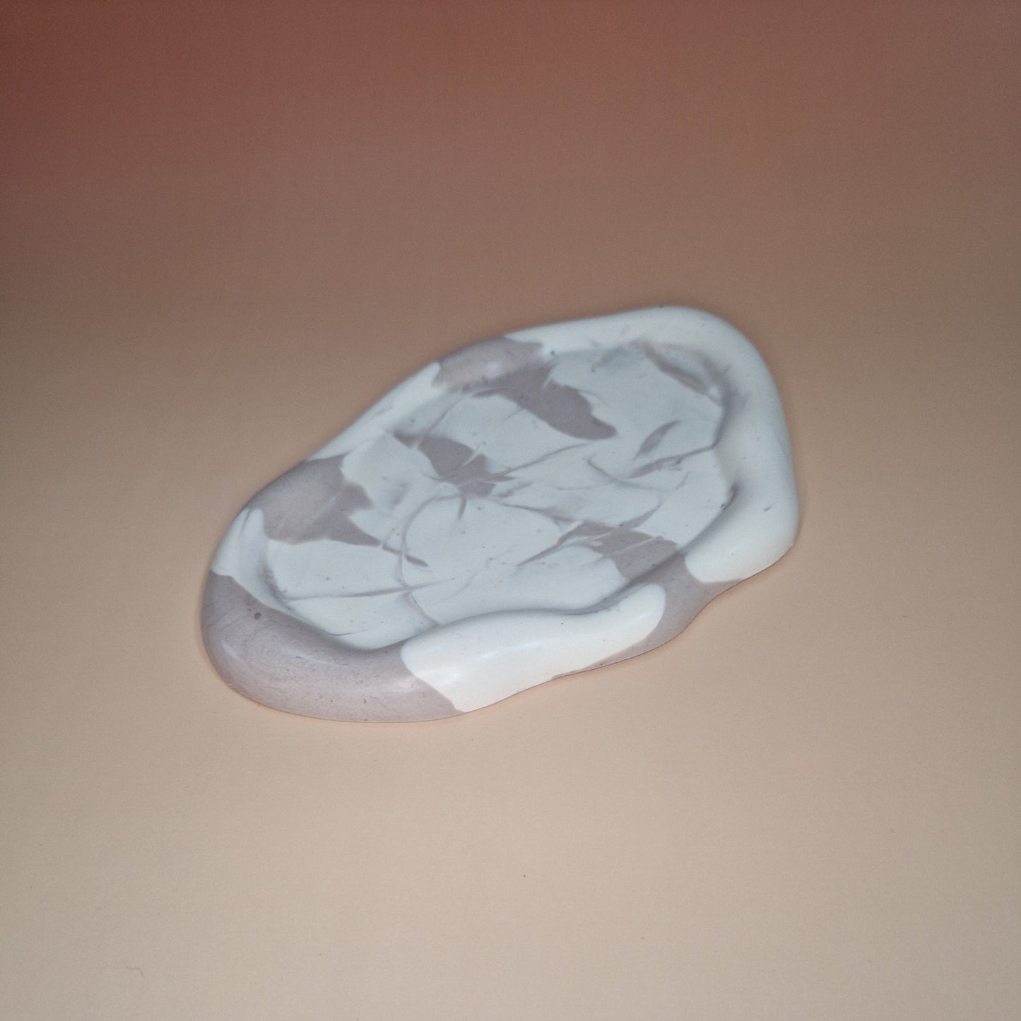 Tabuleiro Decorativo em Jesmonite - Bege Areia e Taupe