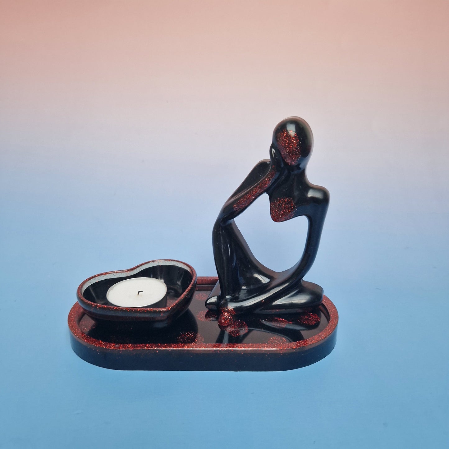 Conjunto artesanal em resina epoxy preto e vermelho para decoração romântica