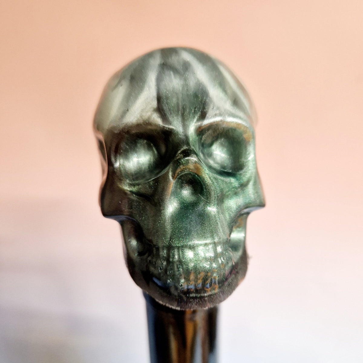 Bouchon décoratif en résine Tête de mort – Plusieurs coloris
