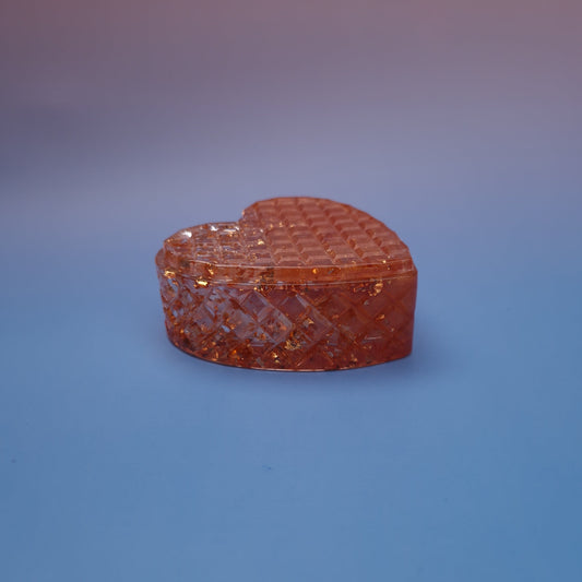 Caixa Decorativa em Resina – Formato Coração Cobreado com Folhas Douradas