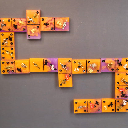 Dominó Halloween em Resina Epóxi – Roxo e Laranja