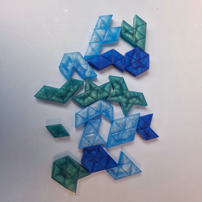 Hexagonal Epoxy Resin Puzzle – “Ocean”