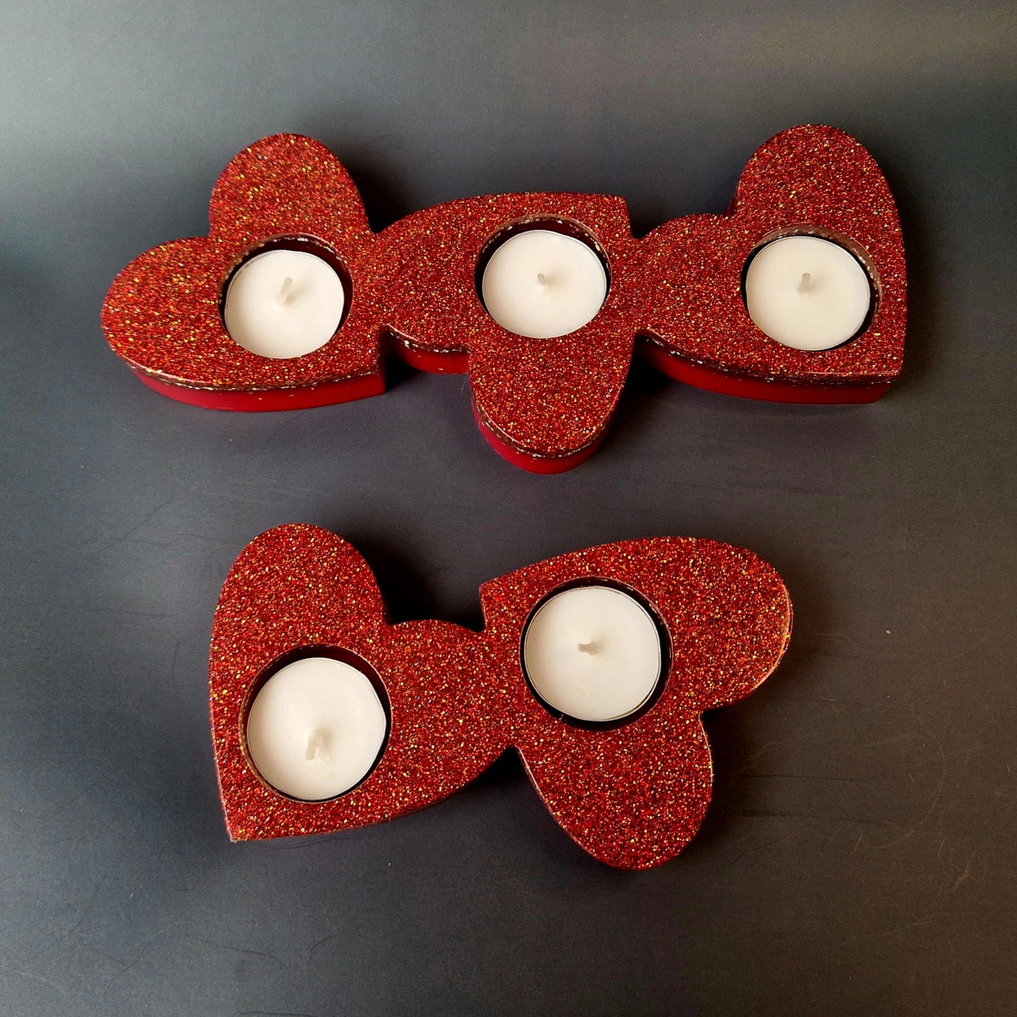 Porta-Velas Duplo em Forma de Coração – Glitter Vermelho e Dourado